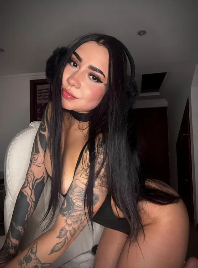 escort-media-f7c0a93b-d446-4e74-992a-def3482468ef