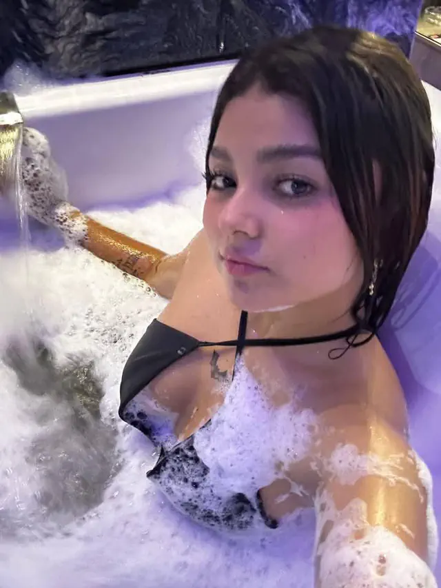 escort-media-f7f2e501-24a7-4f17-9176-0839b0b5399d