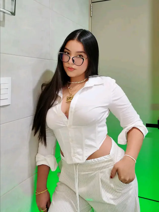 escort-media-f7fdc22e-4b46-46f8-ab5e-28f1e01fddf6