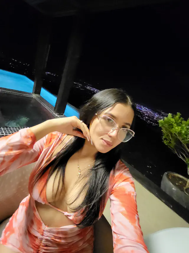 escort-media-f8416840-98bf-40f6-824d-b5de62de74e7