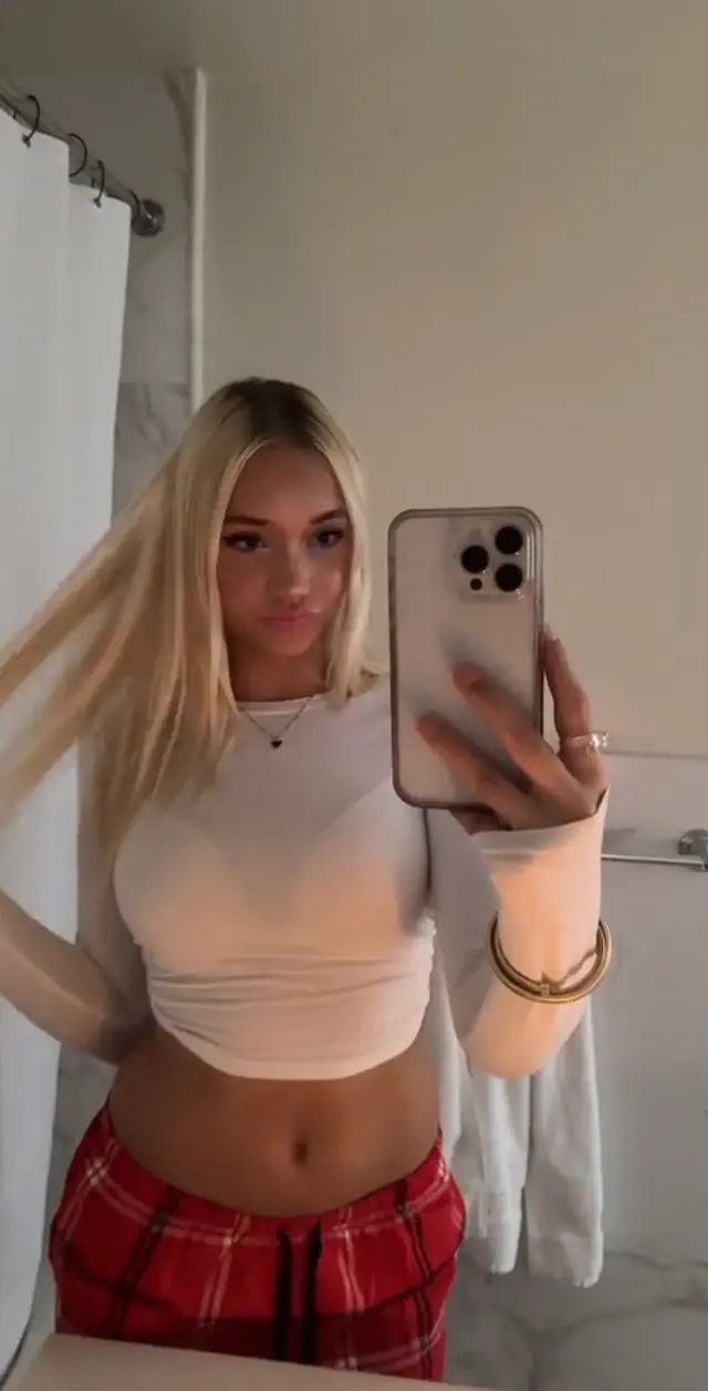 escort-media-f8e85c6c-168b-4c44-a84b-47ba333f48ef