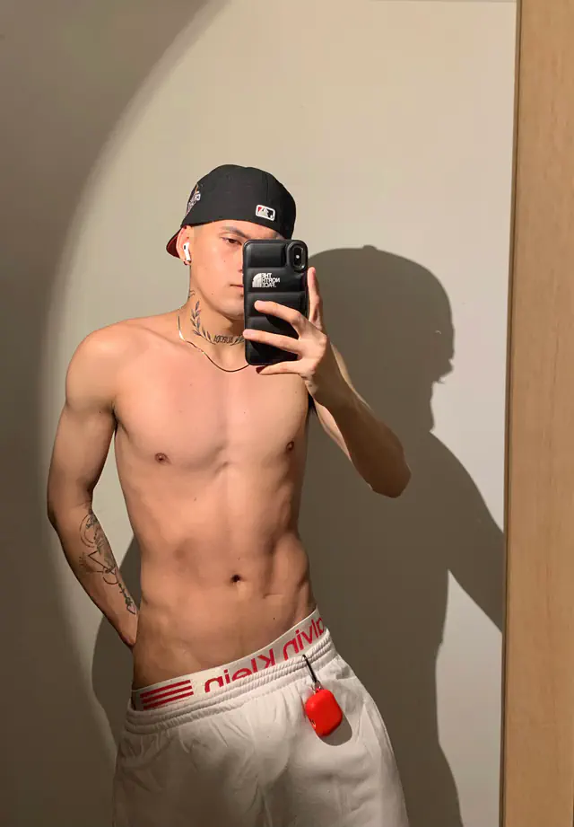 escort-media-f8f4ffb7-acab-4b24-b17b-c1090cc7fd39