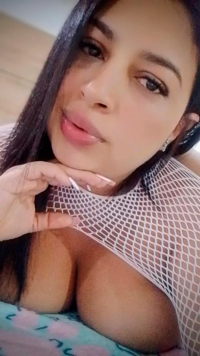 escort-media-f910dcc8-c5a5-4dff-915f-b2946cdfc048