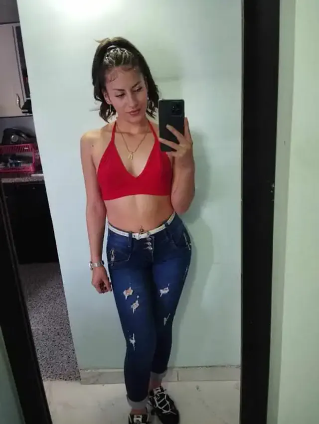 escort-media-f9d0dd34-26b6-4636-a84c-cce63dfa1969