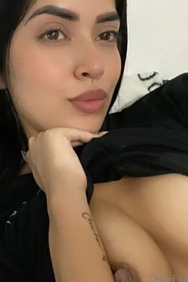 escort-media-fa719a4d-afc7-461d-9736-34175c1ad668