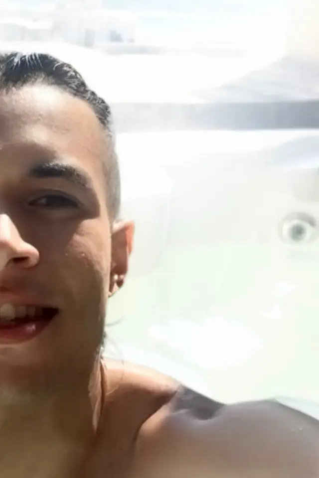 escort-media-fb437f87-b7e0-4ccd-aac4-eb0b20de10b4