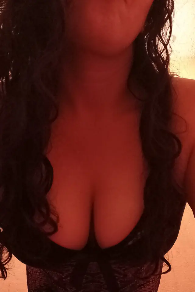 escort-media-fb72dbf7-e50f-4327-bf33-fa8d135788ff