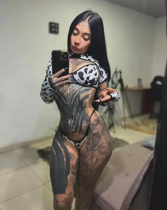 escort-media-fb90224f-45e6-4b84-9802-b05c616b6fdf