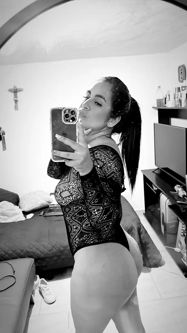 escort-media-fbe2eb1e-2f77-457b-8fa3-1304663a02af