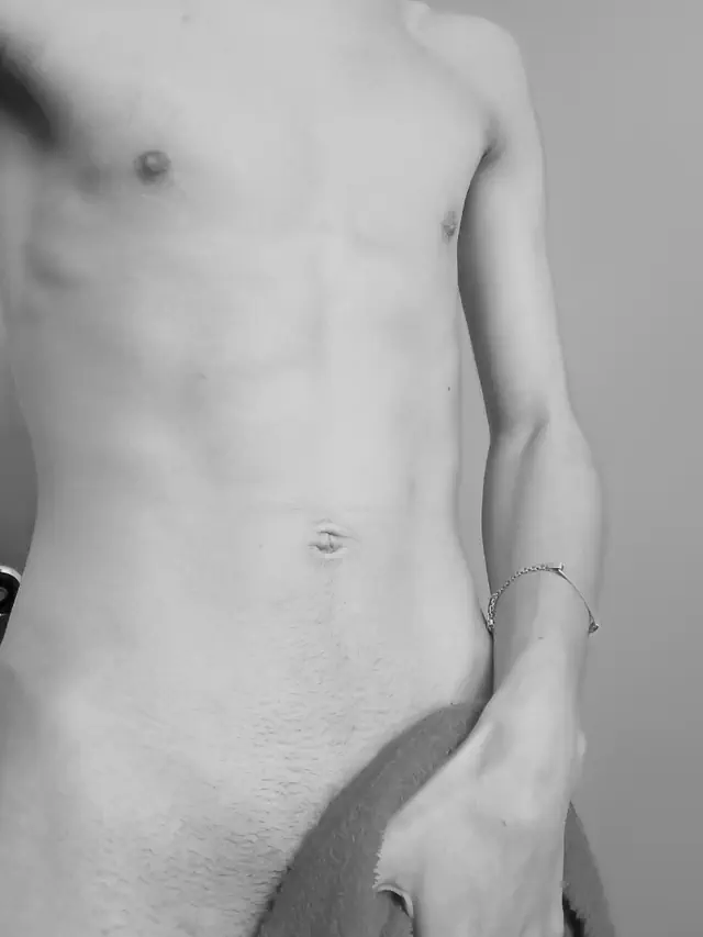 escort-media-fc81ff18-9e04-49e9-9116-e3705d8d536e