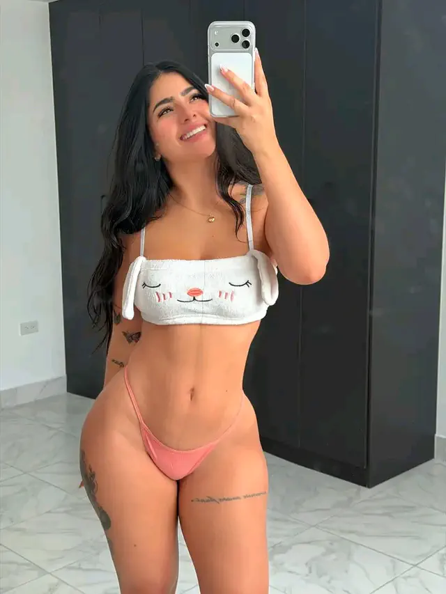 escort-media-fce276a4-67e5-40e7-ad93-113ecef89c11