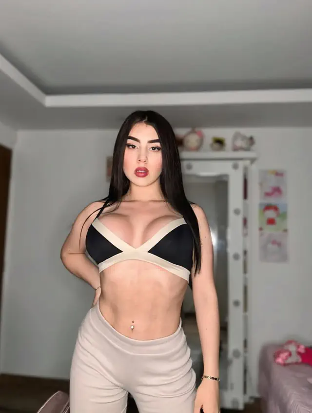 escort-media-fde0c4ba-9661-4311-aaa5-36c3c2de9bd6