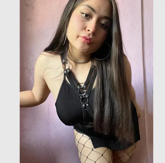 escort-media-fde5ce25-eb29-4936-8875-39a76f0fbc07