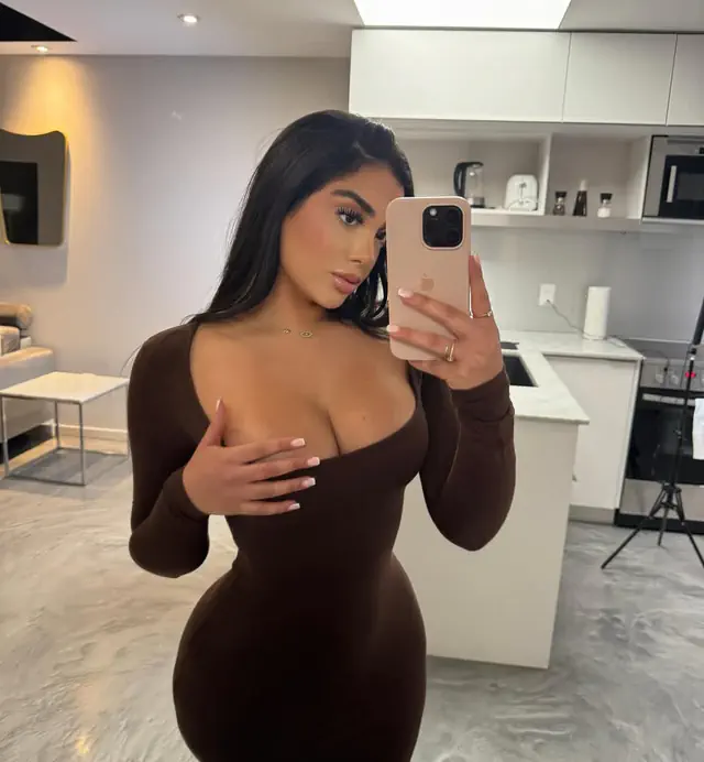 escort-media-fee0ad8e-7591-47cc-ac83-531f60d9c9a2