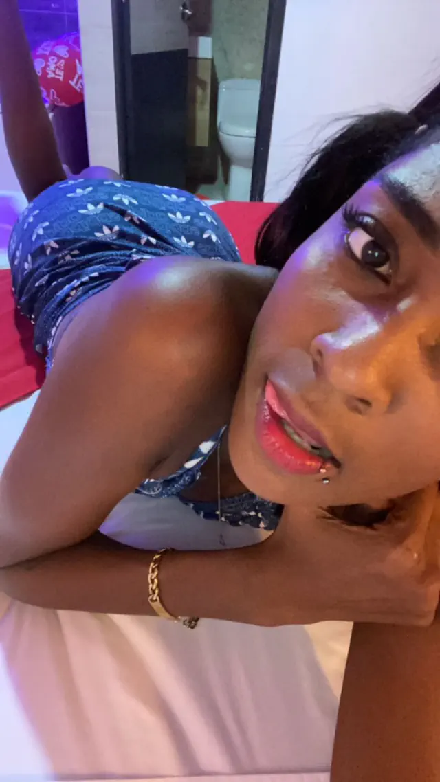 escort-media-fee40118-eb25-4d1e-939c-547728bae4e8