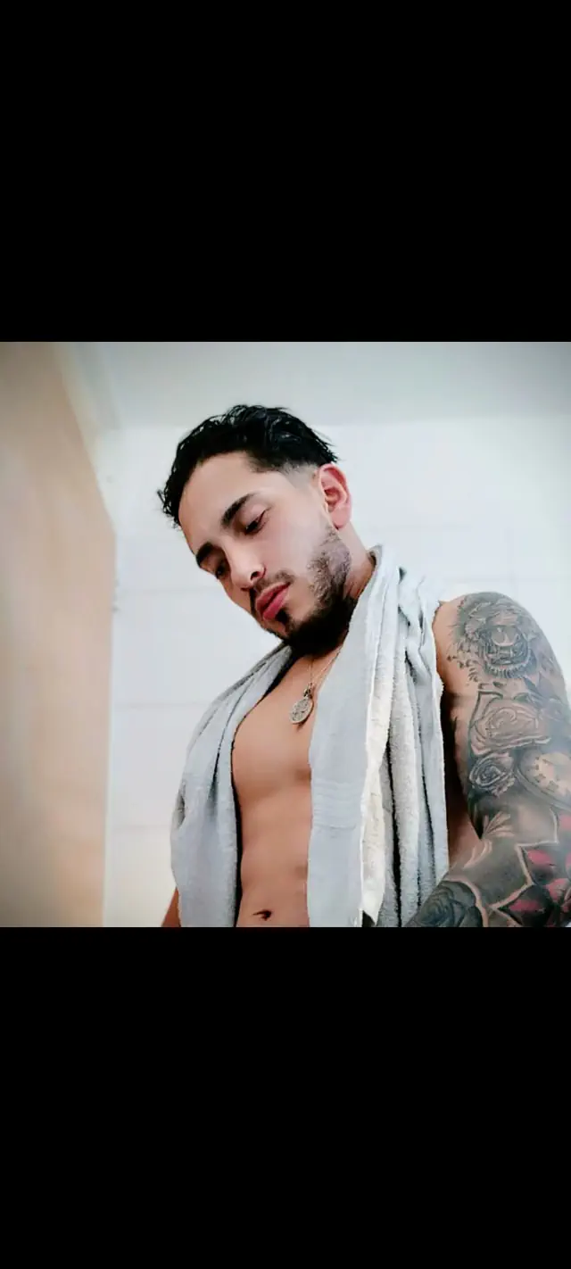 escort-media-ff7bca8b-7413-41b6-b6f7-2efbee5caa5f