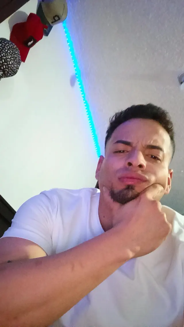 escort-media-ffd52a4f-7213-492b-af88-7b8127aafef7