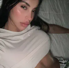 Angie - Foto 000e1a61-d3a5-44c3-afa6-02233e2904a8