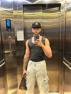 Estiven - Foto 00391b28-e8be-478e-b3d1-b1f0f82e00a0