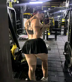 Andrea - Foto 032c90da-d5aa-467b-af2b-242b7a86da09