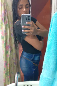 Michelle - Foto 04ae0ce5-a854-4409-8b46-f97fe404a894