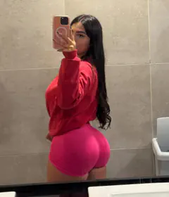 Karen Stefany - Foto 0535cbb1-295b-466f-87cd-b65579f0e621