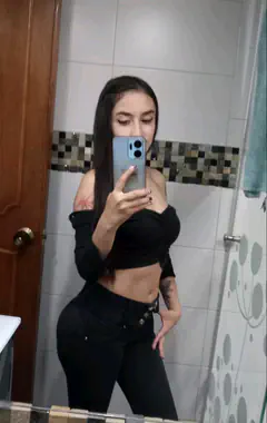 Sary Julieth Pe - Foto 06f362bf-d3d5-4b06-8c7d-f81321de7ab1