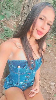 Julieth - Foto 072c8a42-180f-4e83-9506-6af72e2fecfe