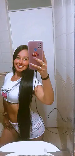 Shari - Foto 0875a039-7bfc-4529-a8cf-4efcaeb2ece4