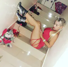 Jhoana - Foto 090f075b-b553-48da-987b-0fc3114afc36