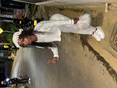 Manuela - Foto 0a2db8f2-5340-4a93-becd-c33a70a6d338