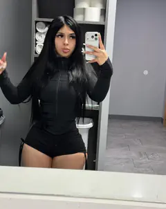 Adriana - Foto 0a5a53e9-93a4-4355-b65e-24a3cc03f337