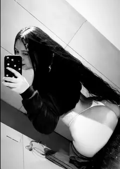 Nicole - Foto 0bc756ee-c7b7-4768-983b-888f9da3ea6c