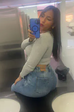 Camila - Foto 0cc527f7-1c3a-405a-9f5d-7e1c536bc23c