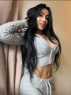 Yisel - Foto 0d650c3c-fc39-4e66-b14d-40e016a8b5d0