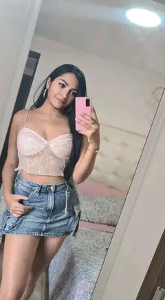 Lucia Cali - Foto 0fb659a4-15b4-44ad-b0ca-cc791c771a2d