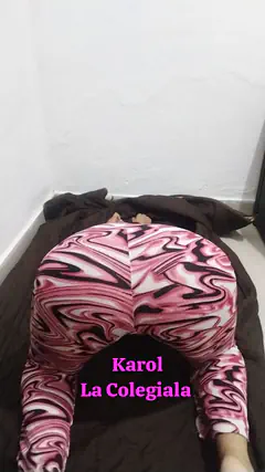Karol La Colegiala - Foto 10679d96-3ea5-4fcf-be78-10f906f8952a