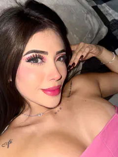 Karolina M - Foto 10a7841b-378d-45e0-bd68-cd1300de230f