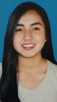 Laura - Foto 10e5f38a-49b5-44f1-ac42-ee0f1854a10a