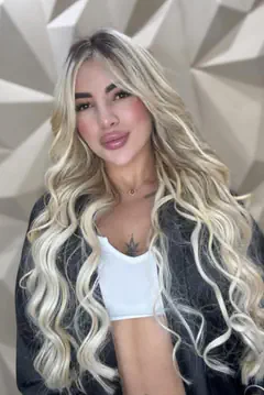 Hellen - Foto 113923ab-81f2-48ec-9833-06d0fac7688c