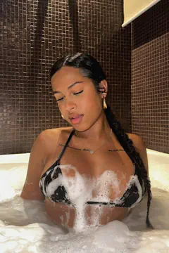 Lorena - Foto 143d45ba-8208-4b6f-806f-2cbe350da5c0