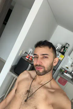 Tonny - Foto 15763438-278e-4dd1-a167-341c3afa3248