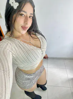 Yesenia - Foto 16d5f5d3-fc64-4aa6-8074-0c1abc668013