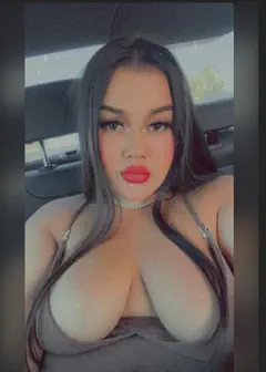 Yesenia - Foto 189df60d-4f5b-4f18-a743-54776e6eeba9