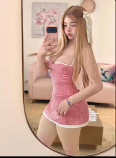 Sara - Foto 1b9107c6-8e45-4eb9-a0c9-07085de79141