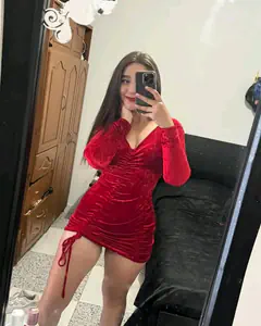 Cristina - Foto 1bb8d68a-d084-4b3b-99a0-793b144e1fcf