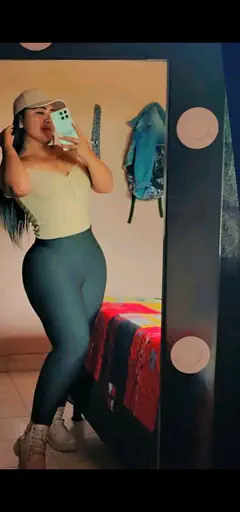 Yolanda - Foto 1d8a8789-cf90-45c3-8723-fadc93a73d9d