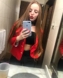 Nayeli - Foto 1ddd7fd4-fb55-412a-901e-a63a7802a291