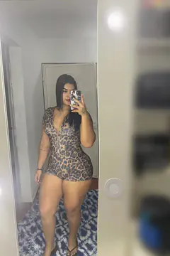 Jhoana - Foto 1e37c93d-fce2-4873-ac55-f23bc68b265a