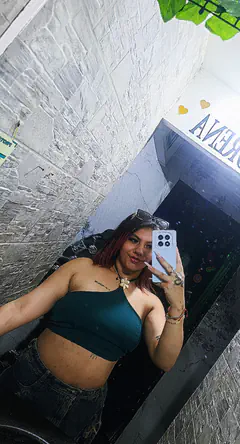 Juliana - Foto 20180dcd-a8d0-4a8b-9e6f-f4224fecd42b
